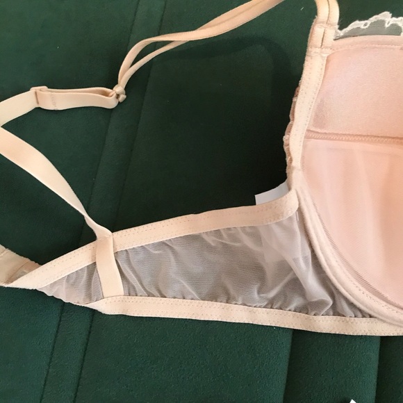 Christie’s Lingerie Set - Picture 12 of 13